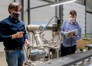 顯揚(yáng)科技亮相央視直播間