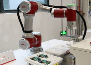 顯揚科技亮相央視直播間